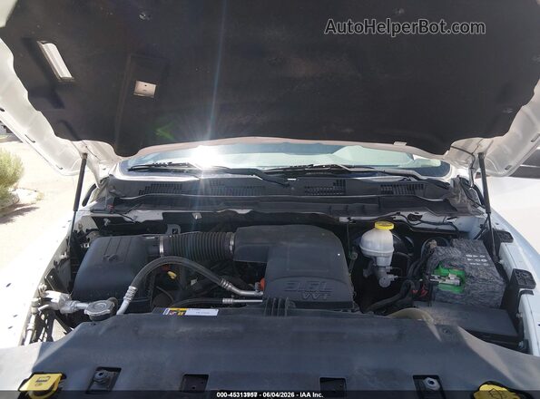 1C6RR7FG3HS826553 2017 RAM 1500 White Вид ззаду
