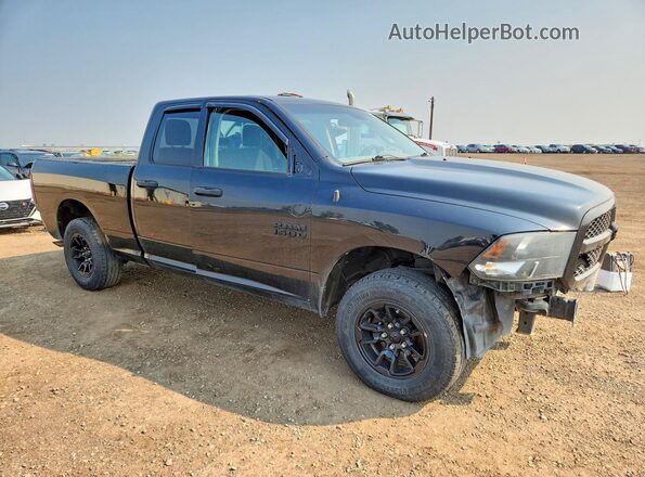 1C6RR7FG3JS293447 2018 RAM 1500 Черный Передняя правая четверть