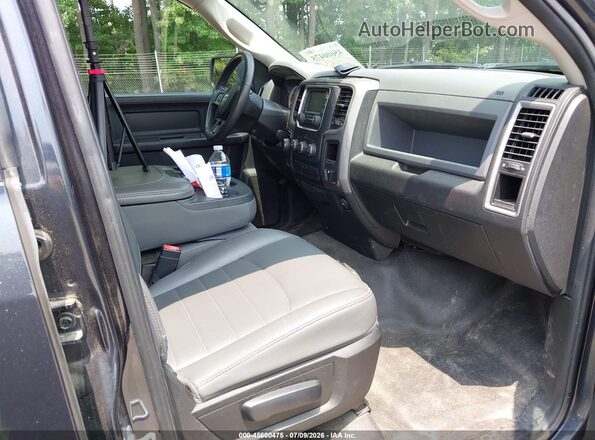 1C6RR7FG3JS294243 2018 RAM 1500 Blue Սալոնի դիմացի տեսք