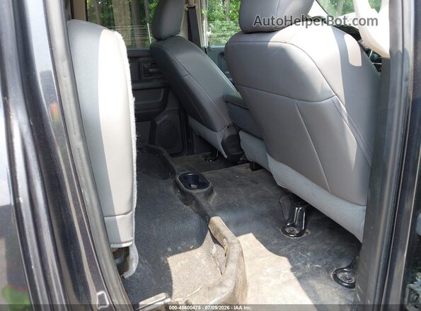 1C6RR7FG3JS294243 2018 RAM 1500 Blue VIN կոդի պիտակի տեսք