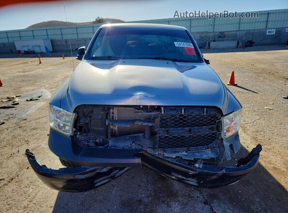 1C6RR7FG3LS130168 2020 RAM 1500 Серебряный Вид спереди