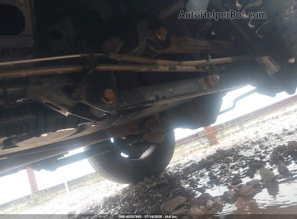 1C6RR7FG4JS326097 2018 RAM 1500 Синий Вид задней части салона