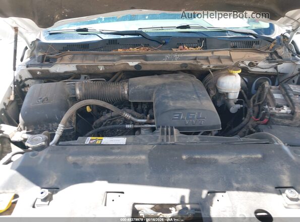 1C6RR7FG4KS645548 2019 RAM 1500 CLASSIC White Rear view