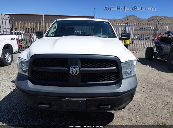 1C6RR7FG5JS326075 2018 RAM 1500 White Вид спереду