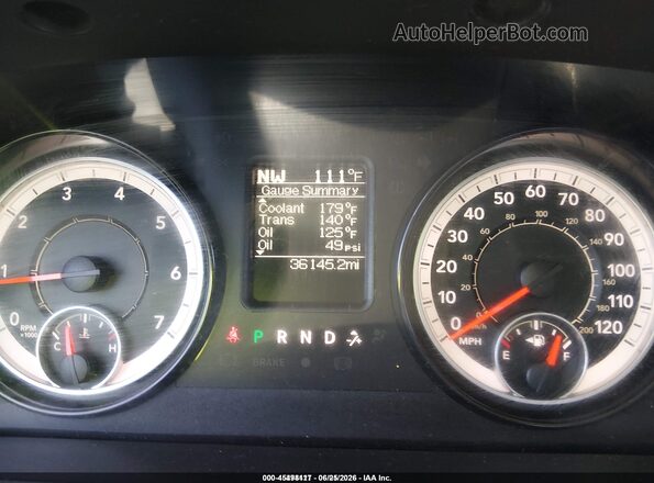 1C6RR7FG5JS326075 2018 RAM 1500 White Вид задніх сидінь
