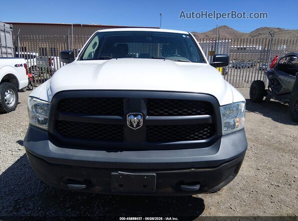 1C6RR7FG5JS326075 2018 RAM 1500 White Вид щитка приладів