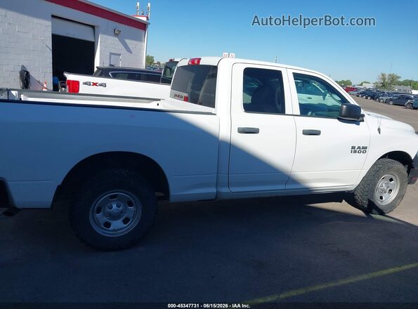 1C6RR7FG6JS306711 2018 RAM 1500 White Widok wnętrza 360 stopni
