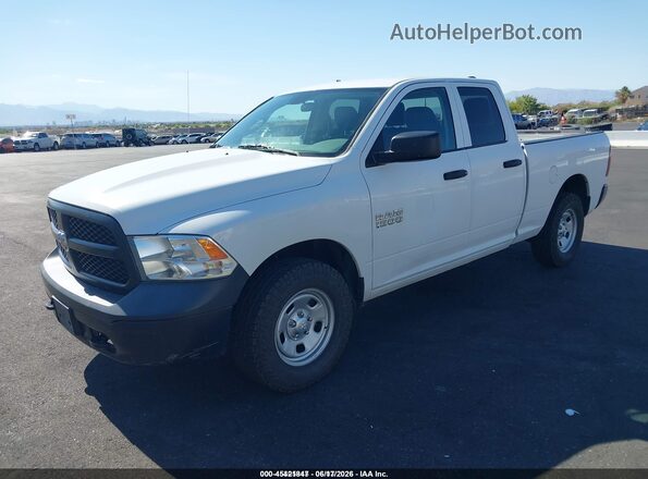 1C6RR7FG6JS326120 2018 RAM 1500 Белый Передняя левая четверть