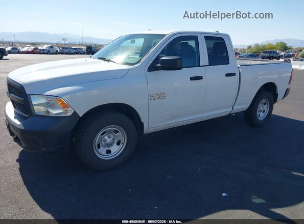 1C6RR7FG6JS326120 2018 RAM 1500 Белый Вид щитка приборов