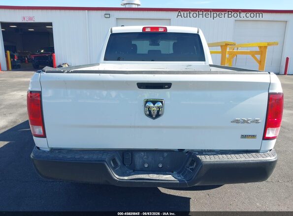 1C6RR7FG6JS326120 2018 RAM 1500 Белый 
