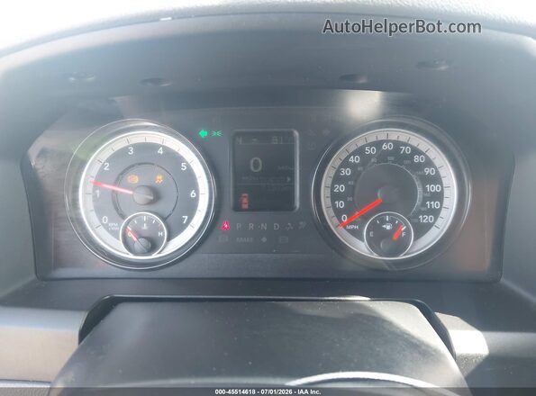 1C6RR7FG6JS348716 2018 RAM 1500 Black Vista de los asientos traseros