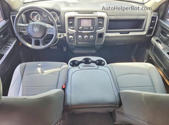 1C6RR7FG6MS524393 2021 RAM 1500 Silver Вид панелі приладів