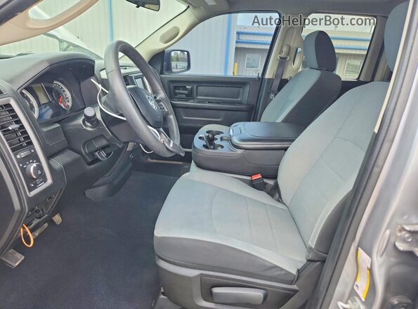 1C6RR7FG6MS524393 2021 RAM 1500 Silver Вид салону спереду