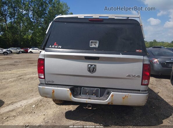 1C6RR7FG7JS327602 2018 RAM 1500 Silver 
