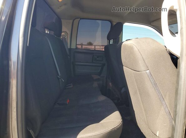 1C6RR7FG7LS122039 2020 RAM 1500 Charcoal Widok tylnych siedzeń