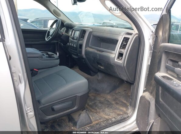 1C6RR7FG8GS377157 2016 RAM 1500 Silver Вид салону спереду