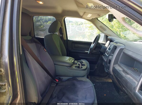 1C6RR7FG8JS203418 2018 RAM 1500 Gray Սալոնի դիմացի տեսք