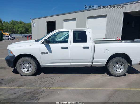 1C6RR7FG8JS306712 2018 RAM 1500 White 360 interior view