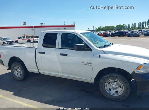 1C6RR7FG8JS306712 2018 RAM 1500 White Rear interior view
