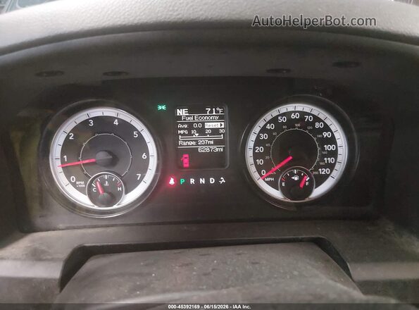 1C6RR7FG9GS341722 2016 RAM 1500 Черный Вид задних сидений