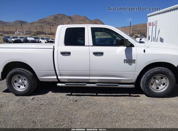 1C6RR7FG9GS390399 2016 RAM 1500 White Rear interior view