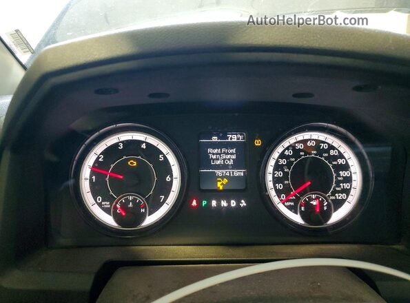 1C6RR7FG9JS102078 2018 RAM 1500 Black Вид щитка приладів
