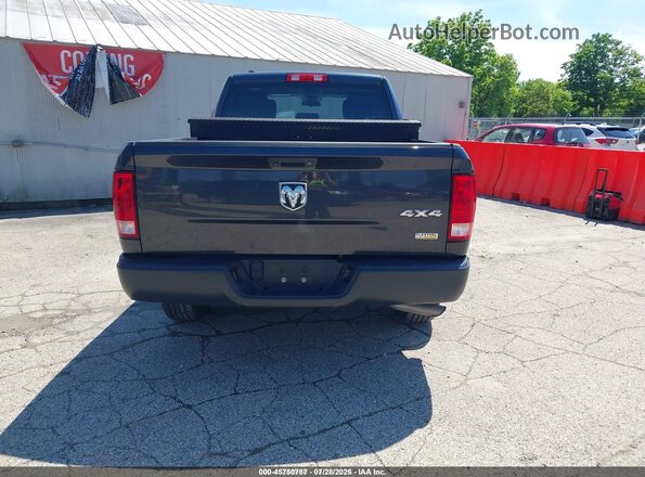1C6RR7FG9JS291525 2018 RAM 1500 Gray 