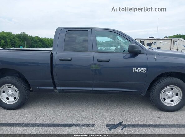 1C6RR7FG9JS306699 2018 RAM 1500 Gray Dashboard view