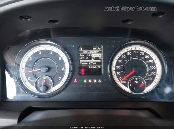 1C6RR7FG9JS326211 2018 RAM 1500 White უკანა სავარძლების ხედი