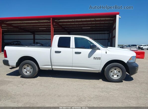 1C6RR7FG9JS326211 2018 RAM 1500 White სალონის 360-გრადუსიანი ხედი