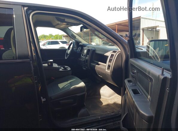 1C6RR7FGXGS356312 2016 RAM 1500 Черный Вид салона спереди