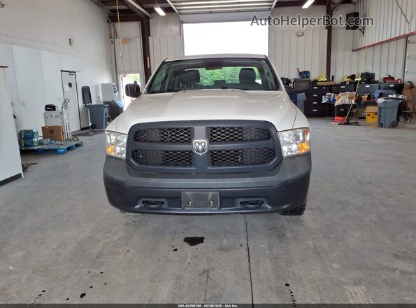 1C6RR7FGXHS544281 2017 RAM 1500 White Vista del cuadro de instrumentos