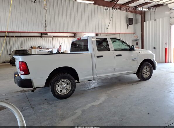 1C6RR7FGXHS544281 2017 RAM 1500 White Vista interior trasera