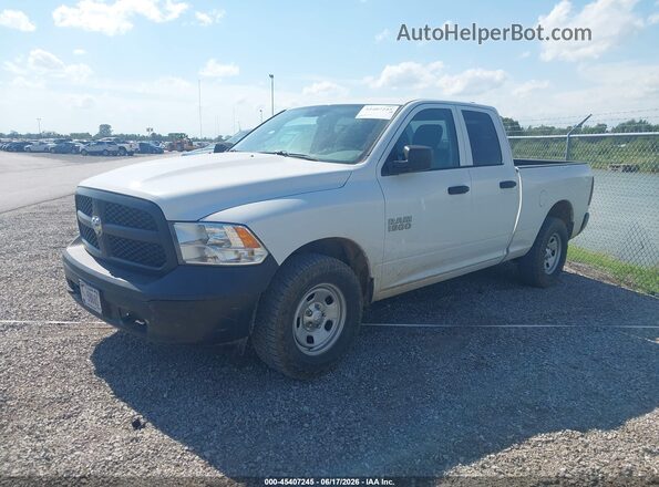 1C6RR7FGXHS610313 2017 RAM 1500 Белый Передняя левая четверть