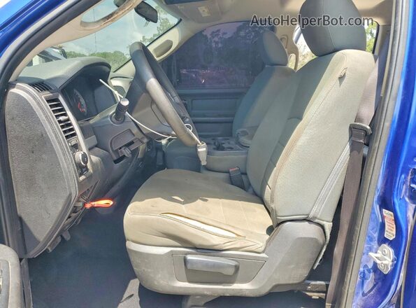 1C6RR7FGXHS618363 2017 RAM 1500 Blue Вид салону спереду