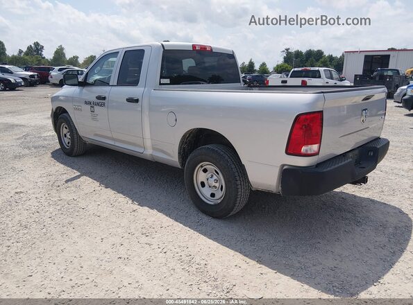1C6RR7FGXJS326122 2018 RAM 1500 Silver უკანა მარცხენა