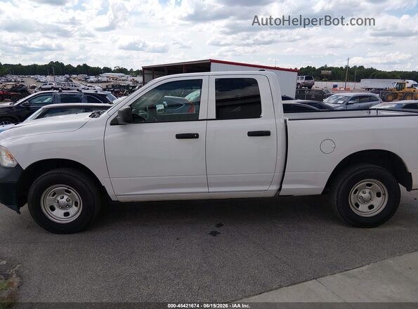 1C6RR7FGXJS326217 2018 RAM 1500 White 360 interior view