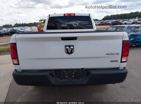 1C6RR7FGXJS326217 2018 RAM 1500 White 