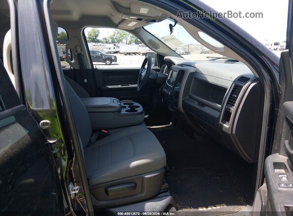 1C6RR7FT3JS176061 2018 RAM 1500 Black Widok wnętrza z przodu