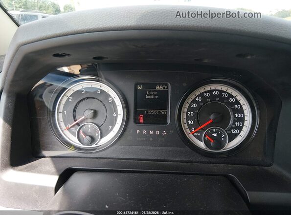 1C6RR7FT3JS328288 2018 RAM 1500 White Հետևի նստատեղերի տեսք