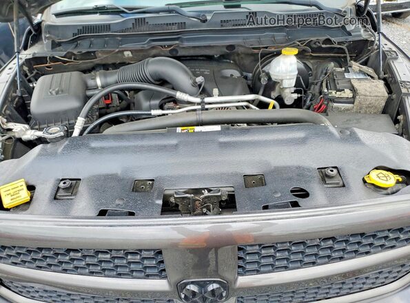 1C6RR7FT3KS541260 2019 RAM 1500 Gray Вид задньої частини салону