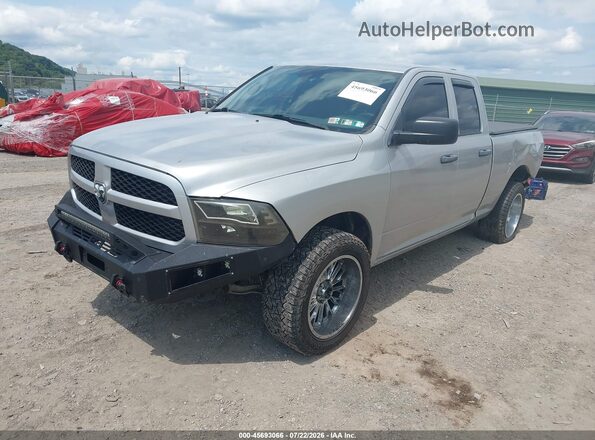 1C6RR7FT5HS581882 2017 RAM 1500 Silver Front left
