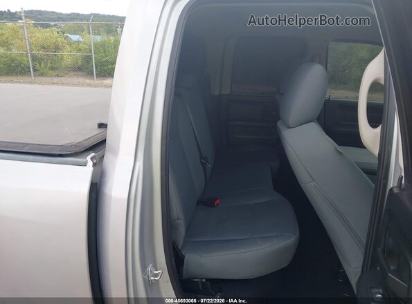 1C6RR7FT5HS581882 2017 RAM 1500 Silver VIN sticker view