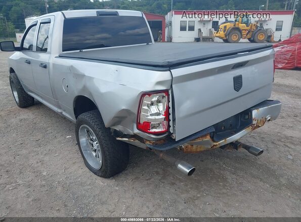 1C6RR7FT5HS581882 2017 RAM 1500 Silver Front view