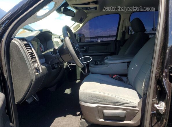 1C6RR7FT7GS123937 2016 RAM 1500 Черный Вид салона спереди
