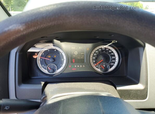 1C6RR7FT7GS123937 2016 RAM 1500 Черный Вид щитка приборов