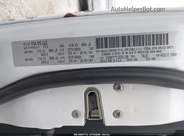 1C6RR7FT7JS351198 2018 RAM 1500 White Вид підкапотного простору