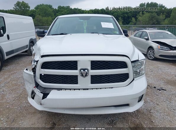 1C6RR7FT7JS351198 2018 RAM 1500 White Вид щитка приладів