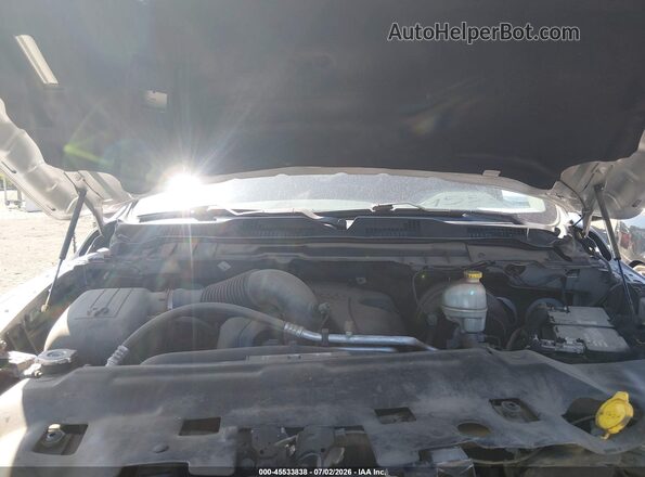 1C6RR7FT8GS402636 2016 RAM 1500 Серебряный Вид сзади