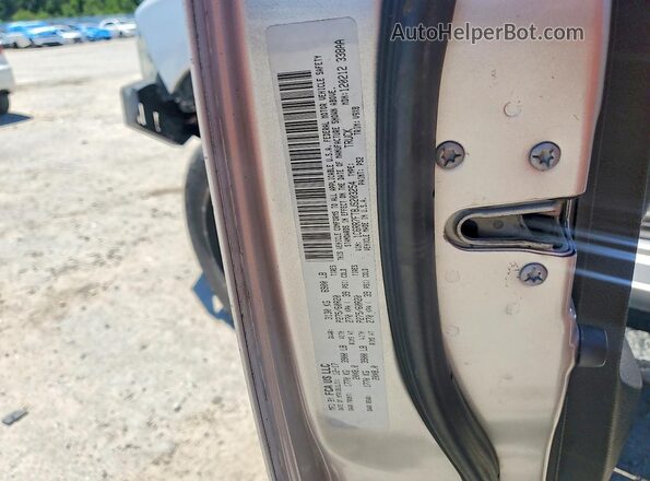 1C6RR7FT8JS203254 2018 RAM 1500 Silver Вид підкапотного простору
